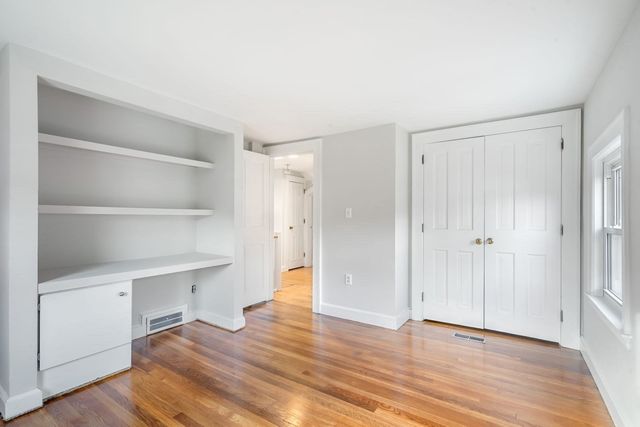 21 Lantern Lane 21, Newton, MA 02459