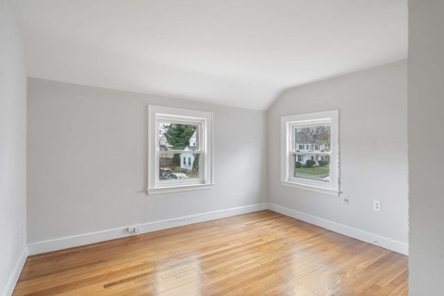 21 Lantern Lane 21, Newton, MA 02459