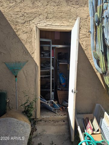 5301 W SHEENA Drive, Glendale, AZ 85306