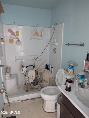 5301 W SHEENA Drive, Glendale, AZ 85306