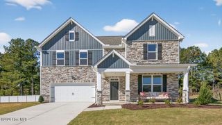 1129 Summer Daisy Drive, Aberdeen, NC 28315