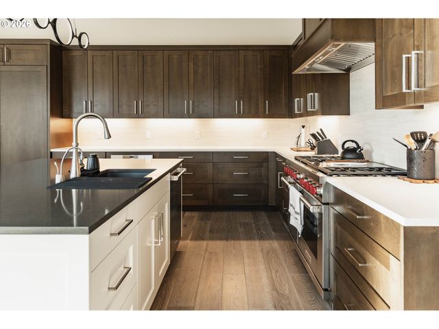 4560 Sw 59th Ave, Portland, OR 97211