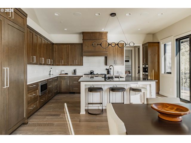 4560 Sw 59th Ave, Portland, OR 97211