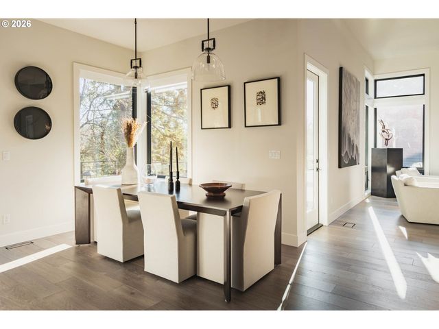4560 Sw 59th Ave, Portland, OR 97211