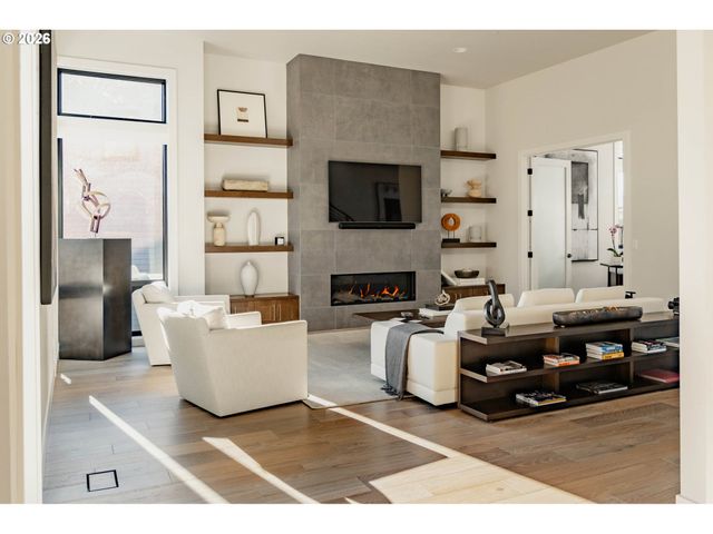 4560 Sw 59th Ave, Portland, OR 97211
