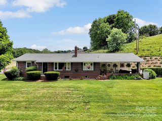 463 Golf Course Road, Clyde, NC 28721