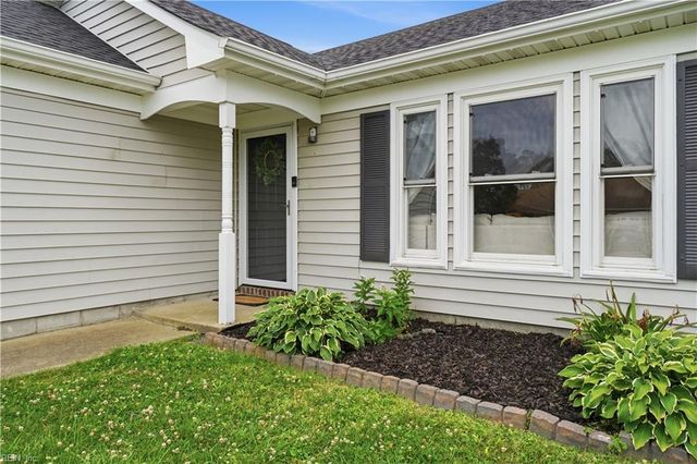 875 Avatar DR, Virginia Beach, VA 23454