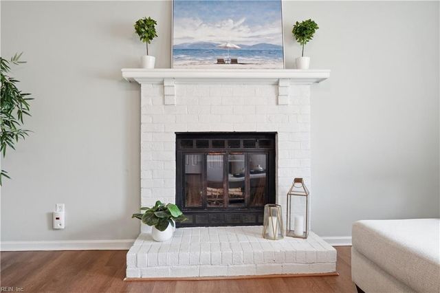 875 Avatar DR, Virginia Beach, VA 23454