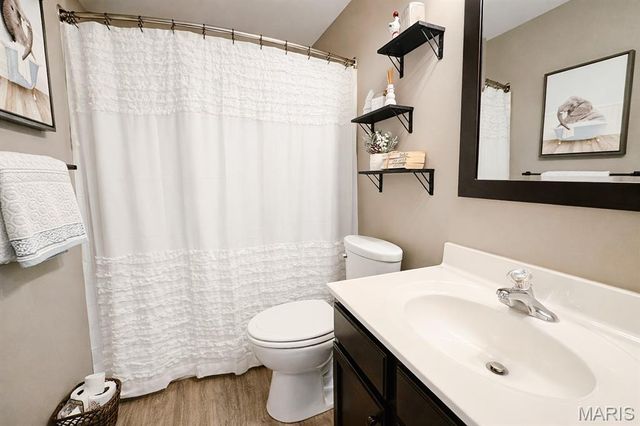 160 Lake Tucci Circle, Wright City, MO 63390