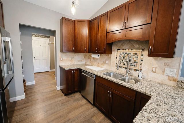 160 Lake Tucci Circle, Wright City, MO 63390