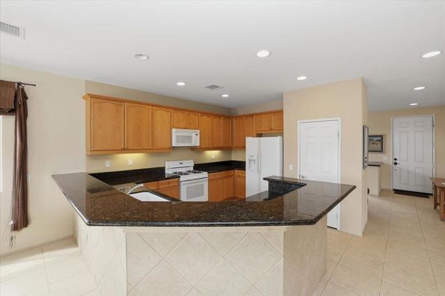 29896 Calle Tampico, Cathedral City, CA 92234
