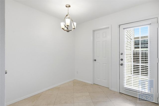 8400 Jamestown DR 226, Austin, TX 78758