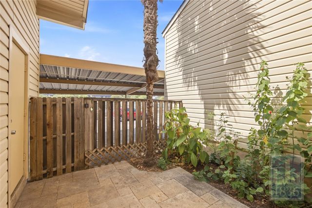 8400 Jamestown DR 226, Austin, TX 78758