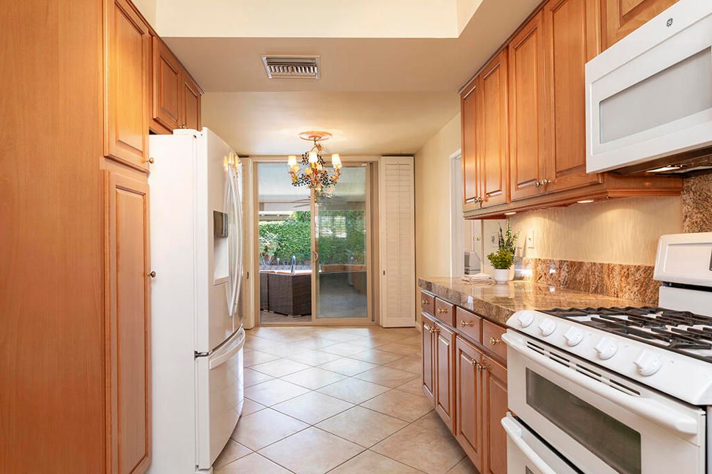 Image 25 of property listing at 1332 S Beverly Drive, Palm Springs, CA 92264