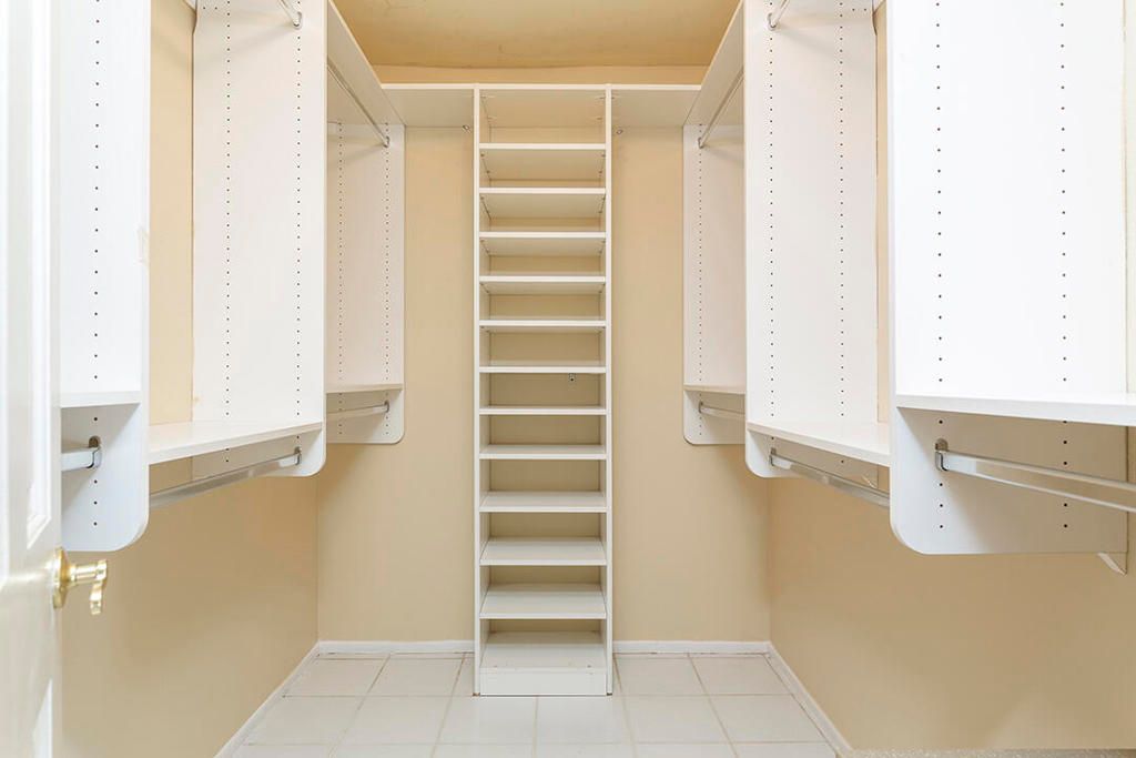 Image 32 of property listing at 1332 S Beverly Drive, Palm Springs, CA 92264