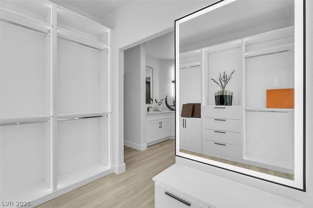 6496 Glen River Circle, Las Vegas, NV 89131