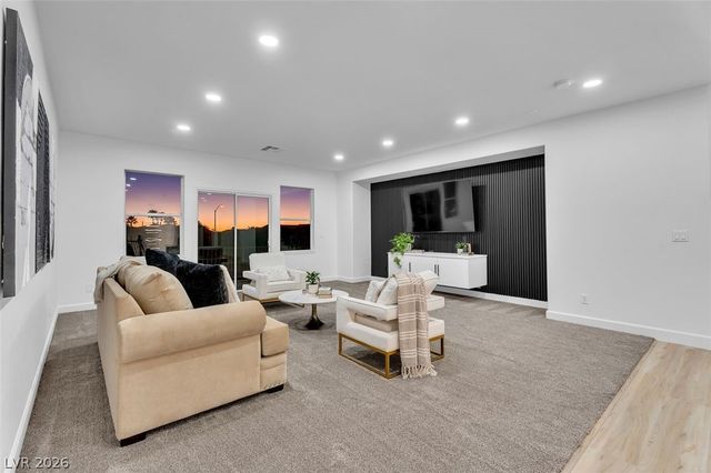 6496 Glen River Circle, Las Vegas, NV 89131