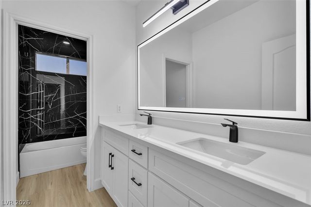 6496 Glen River Circle, Las Vegas, NV 89131