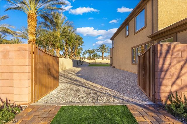 6496 Glen River Circle, Las Vegas, NV 89131