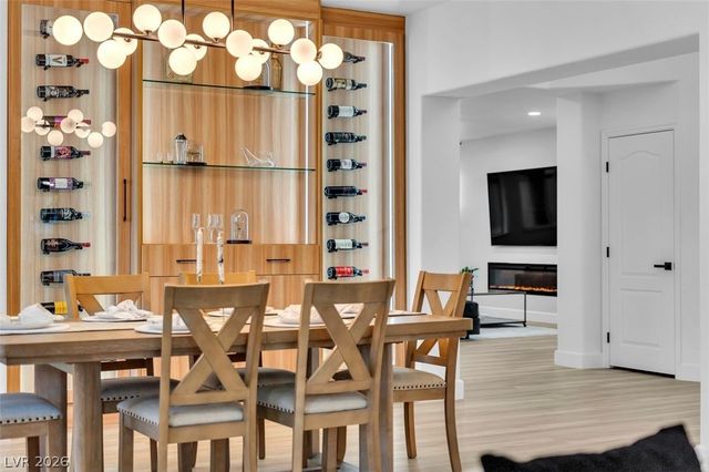 6496 Glen River Circle, Las Vegas, NV 89131