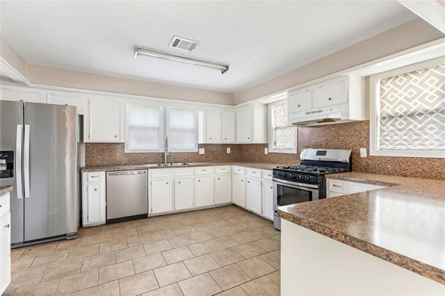 19310 Oak Timbers Drive, Humble, TX 77346
