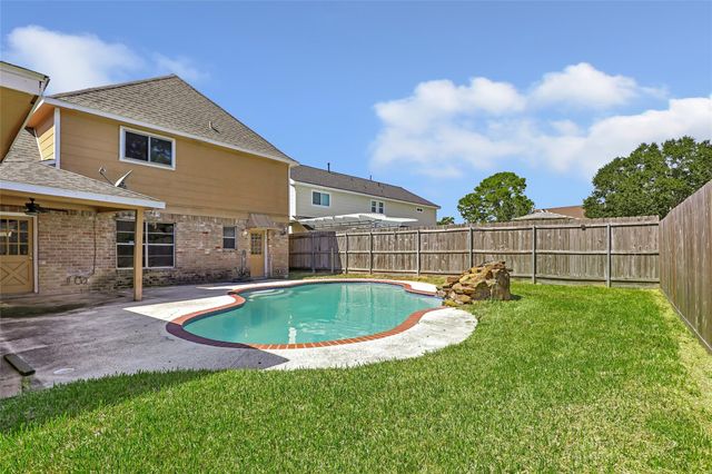 19310 Oak Timbers Drive, Humble, TX 77346