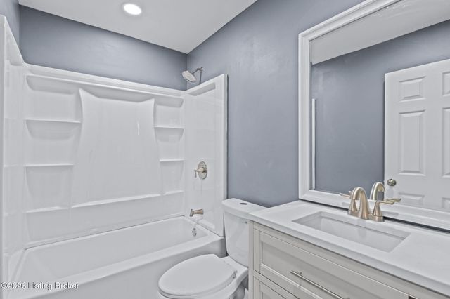 2628 Bank St, Louisville, KY 40212