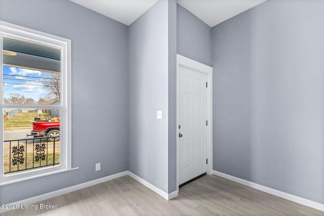 2628 Bank St, Louisville, KY 40212