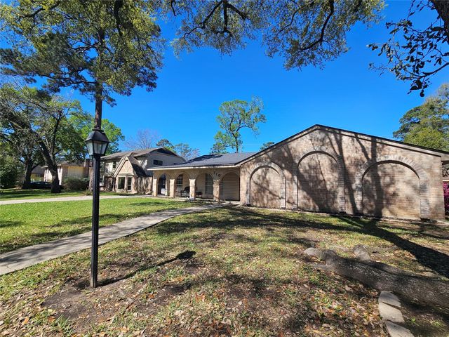 710 Enchanted River Drive, Spring, TX 77388