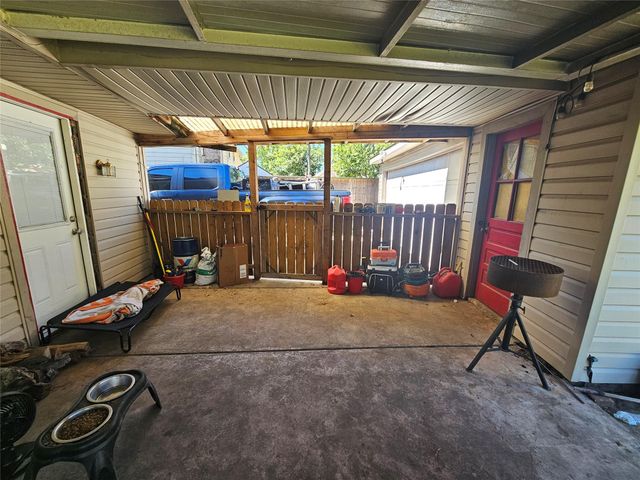 710 Enchanted River Drive, Spring, TX 77388