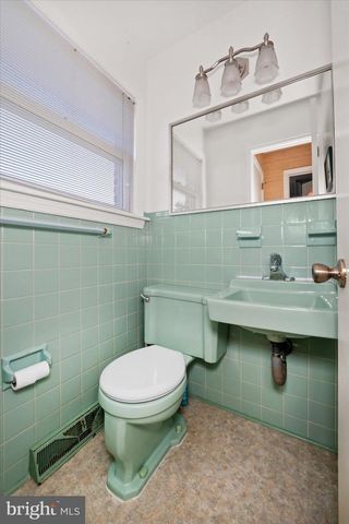 306 SPALDING RD, Wilmington, DE 19803