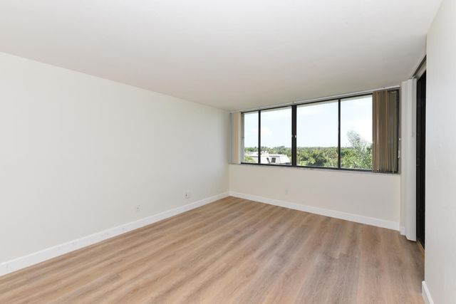 1605 S Us Highway 1 M1-403, Jupiter, FL 33477