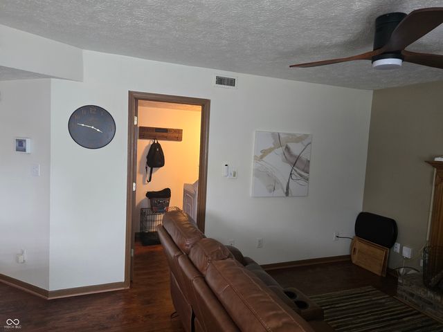 6150 Tybalt Lane, Indianapolis, IN 46254