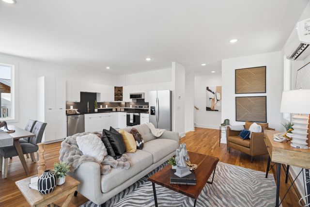 2513 White Ave Apt 14, Nashville, TN 37204