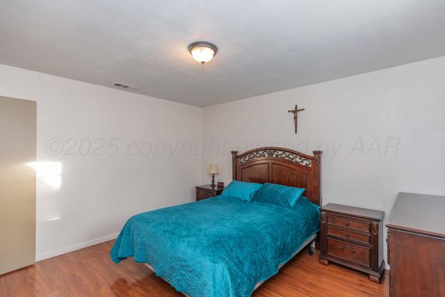 201 S Wall Street, Stratford, TX 79084