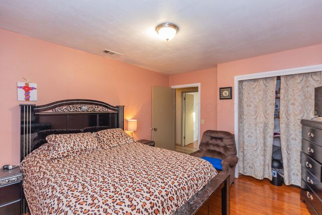 201 S Wall Street, Stratford, TX 79084