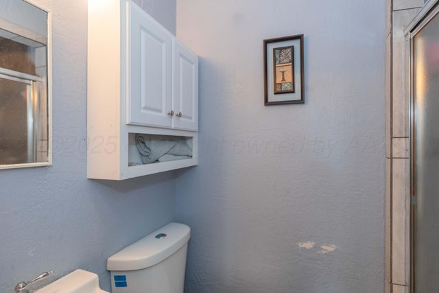 201 S Wall Street, Stratford, TX 79084