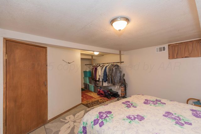 201 S Wall Street, Stratford, TX 79084