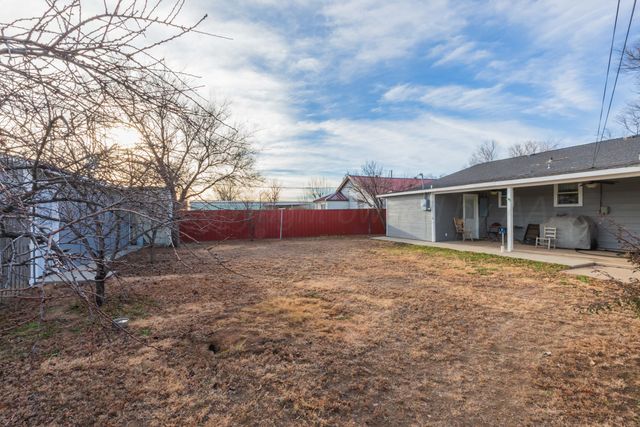 201 S Wall Street, Stratford, TX 79084