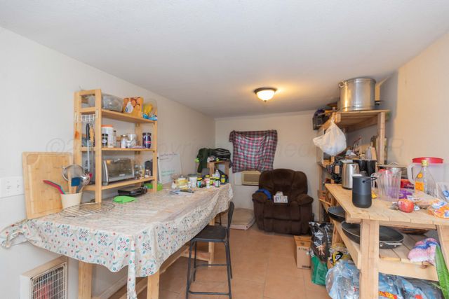 201 S Wall Street, Stratford, TX 79084