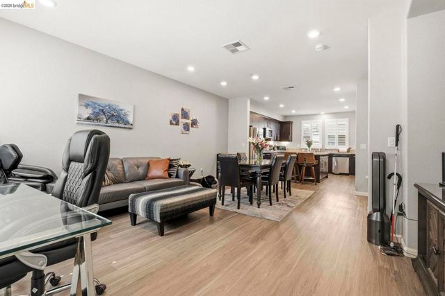 24541 Blossom Acre WAY, Hayward, CA 94544
