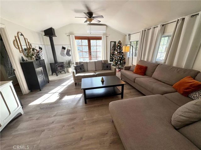 36750 Hilltop, Mentone, CA 92359