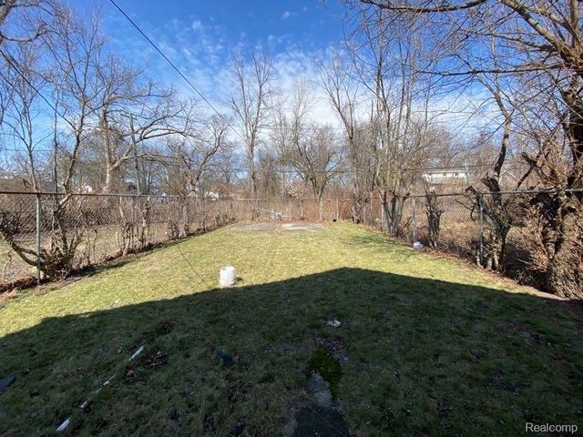 1952 Louise Street, Highland Park, MI 48203