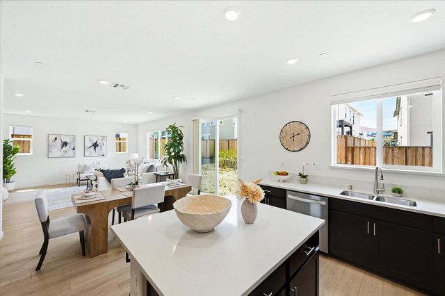 5433 Riverview Lane, Antioch, CA 94531