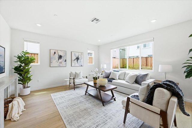 5433 Riverview Lane, Antioch, CA 94531