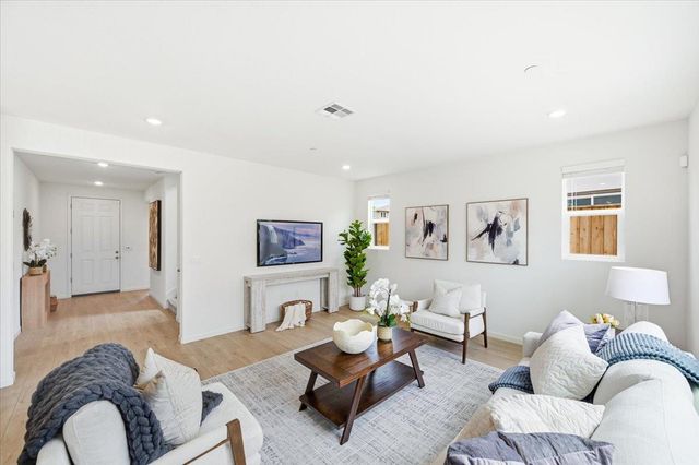 5433 Riverview Lane, Antioch, CA 94531