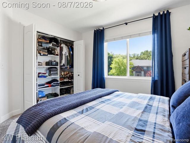 19275 Elkhound Drive, Macomb, MI 48044