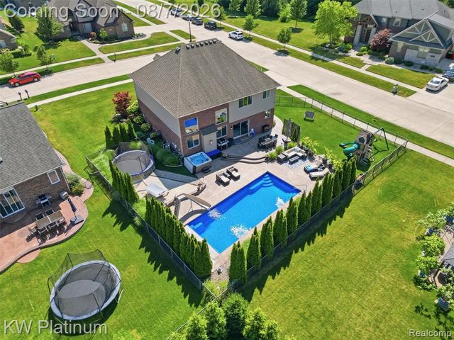 19275 Elkhound Drive, Macomb, MI 48044