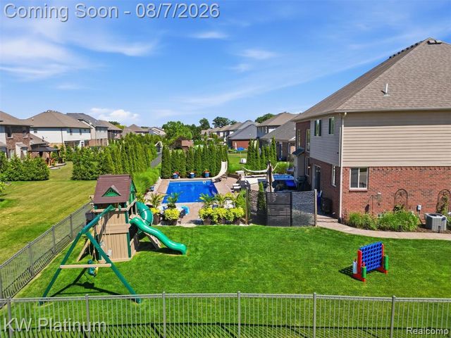 19275 Elkhound Drive, Macomb, MI 48044