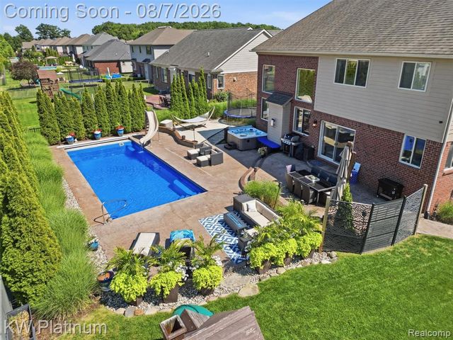 19275 Elkhound Drive, Macomb, MI 48044